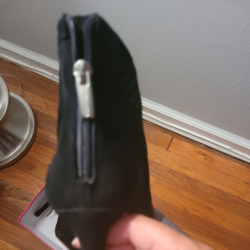 Boot - Picture 3 of 4